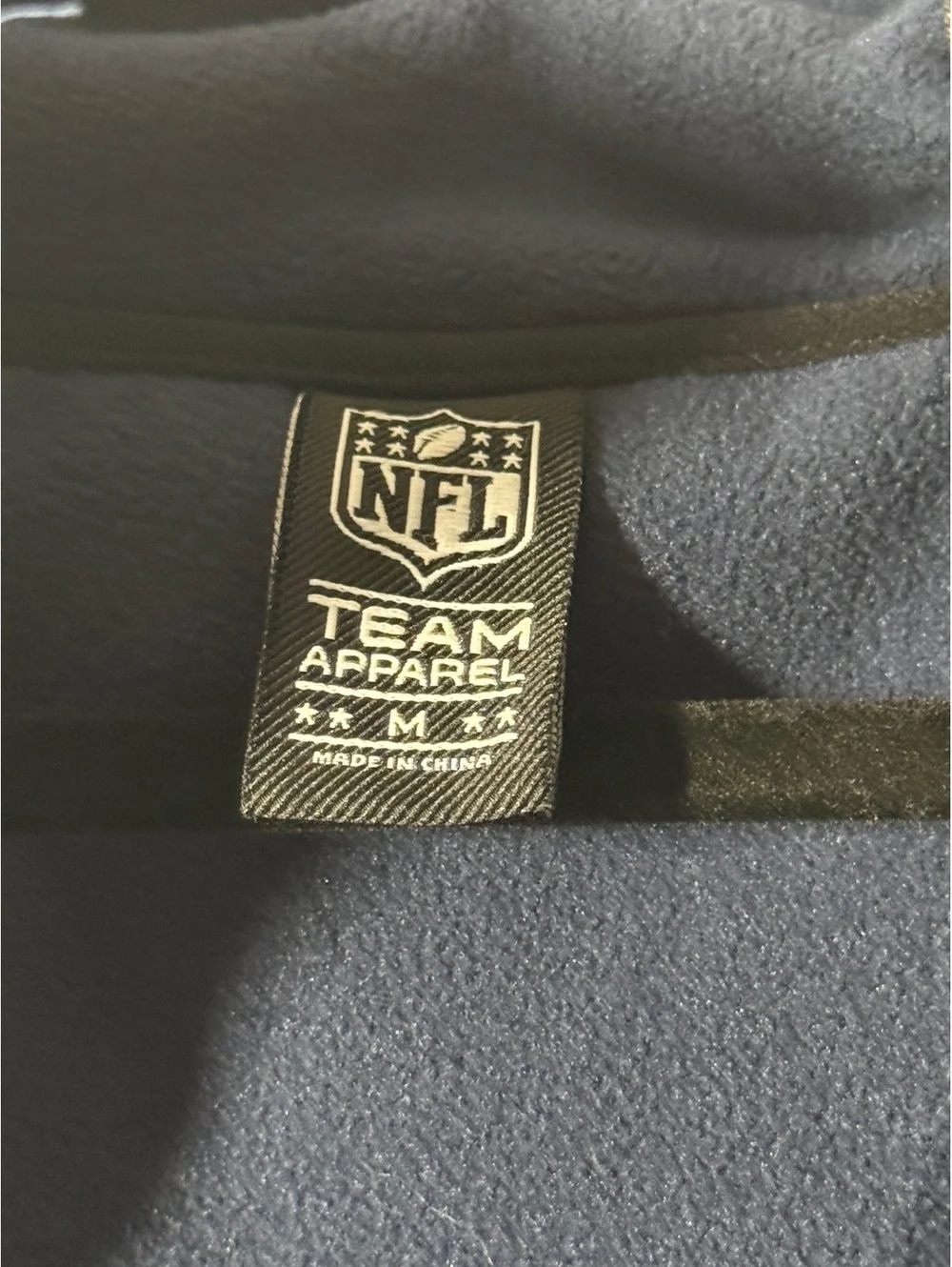 Seattle Seahawks NFL Team Apparel Navy Fleece Vest Sz M - Twelfth Man Football